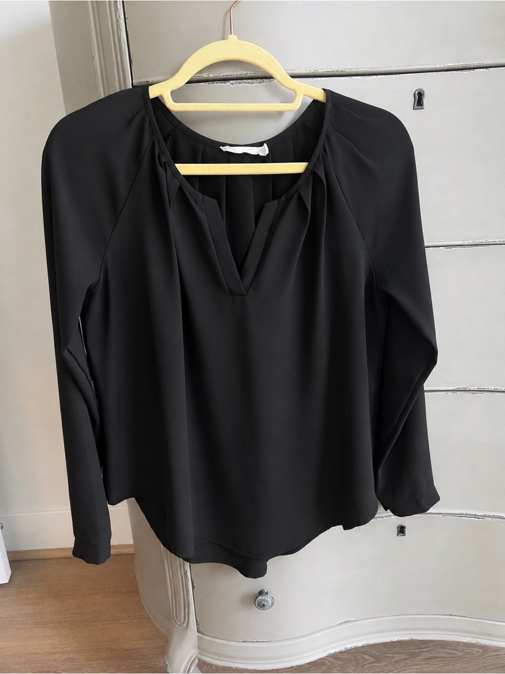 Lush Black Long-Sleeve Blouse Size Small (S) V-neck and Pleated Back Flowy